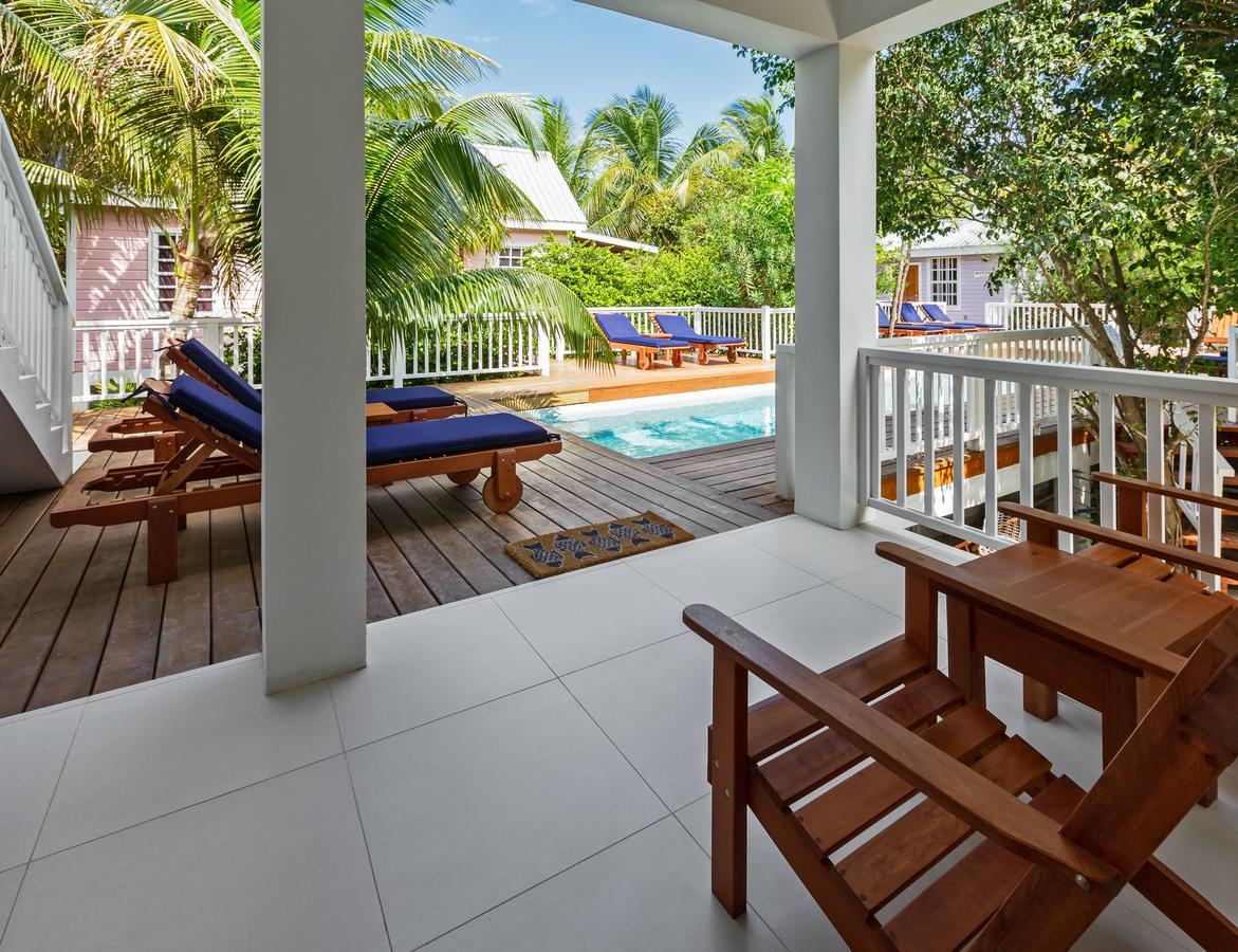 Weezie'S Ocean Front Hotel And Garden Cottages Caye Caulker Exterior photo