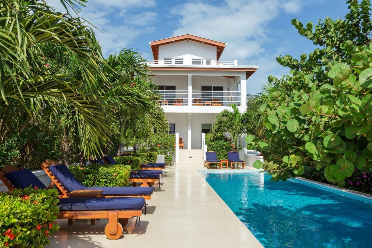 Weezie'S Ocean Front Hotel And Garden Cottages Caye Caulker Exterior photo