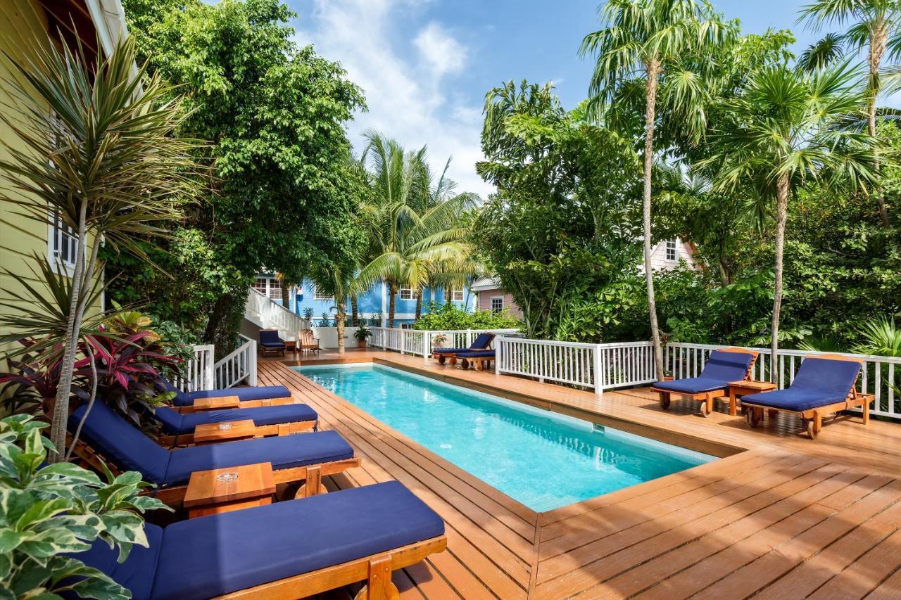 Weezie'S Ocean Front Hotel And Garden Cottages Caye Caulker Exterior photo